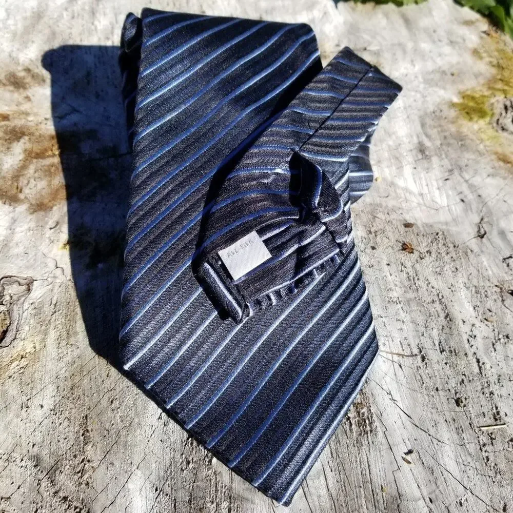 Burma Bibas All SIlk Men's Tie Excellent! Blue Stripe